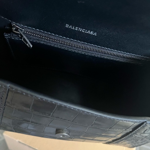 Balenciaga Hourglass Bag - 💯% AUTHENTIC‼️ BRAND NEW w/ TAGS‼️ SMALL BLACK/BLACK - Picture 14 of 17